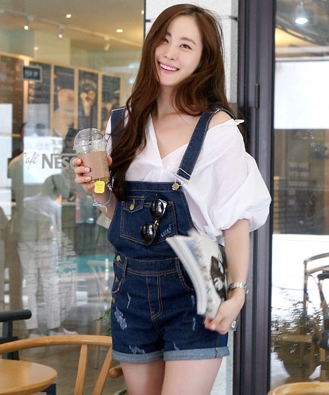 Cách mix hợp mốt cho nàng mê đồ jean