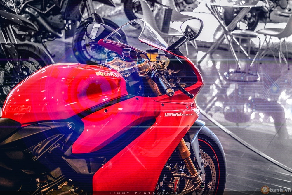 Chân dài italy 1299 panigale s - chiếc super sport gọn nhẹ nhất hiện nay