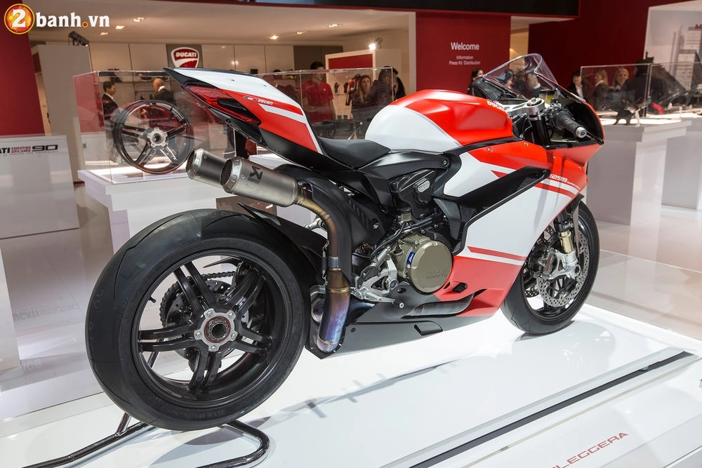 Chiêm ngưỡng cận cảnh ducati 1299 superleggera - chiếc xe mô tô đắt xắt ra miếng