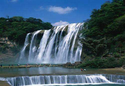 Chiêm ngưỡng thác nước đẹp mê hồn ở trung quốc
