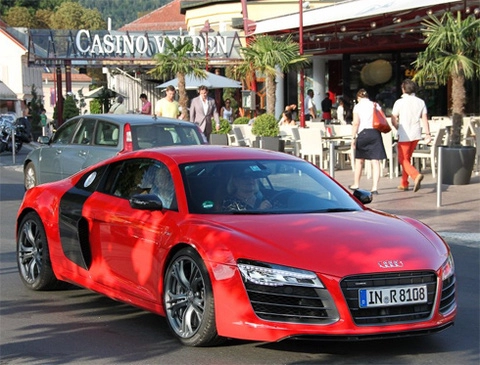  chủ tịch volkswagen để vợ cầm lái audi r8 