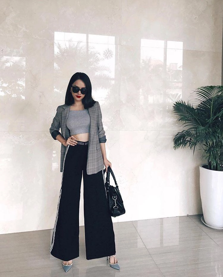 Cưỡng không nổi trước sức hút của croptop khoe eo cùng sao việt hè này