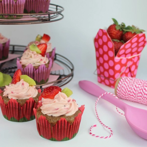 Cupcake dâu tây kiwi dễ làm