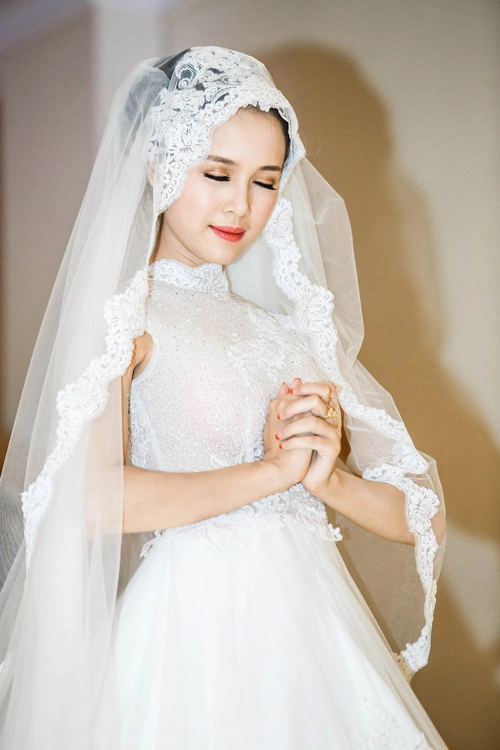 Dàn mỹ nhân việt mặc váy cưới lộng lẫy