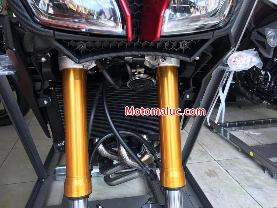 Đập thùng mẫu 2016 châu âu quái vật yamaha mt10 - yamaha mt09 - yamaha mt09 tracer - yamaha xsr900