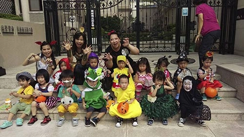 Đây mới là cô bé có màn hoá trang halloween lầy nhất khối mẫu giáo năm nay