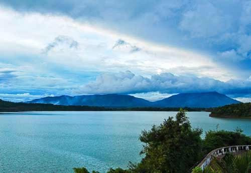 Đến gia lai lênh đênh biển hồ