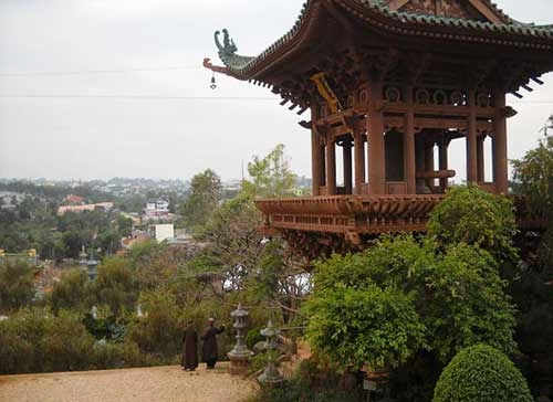 Đến gia lai lênh đênh biển hồ