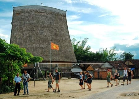 Đến kon tum thăm linh hồn làng bản