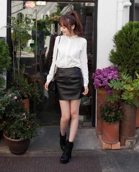 Điệu cùng áo sơ mi trắng mùa lạnh