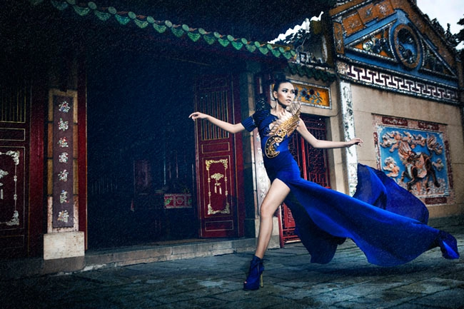 Diệu huyền khoe chân dài bất tận