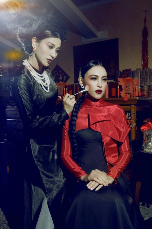 Diệu huyền lạnh lùng với áo dài tóc tết