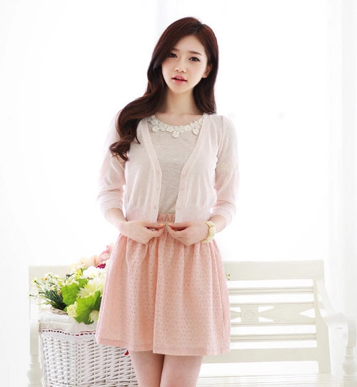 Dịu dàng tinh khôi với áo khoác mỏng