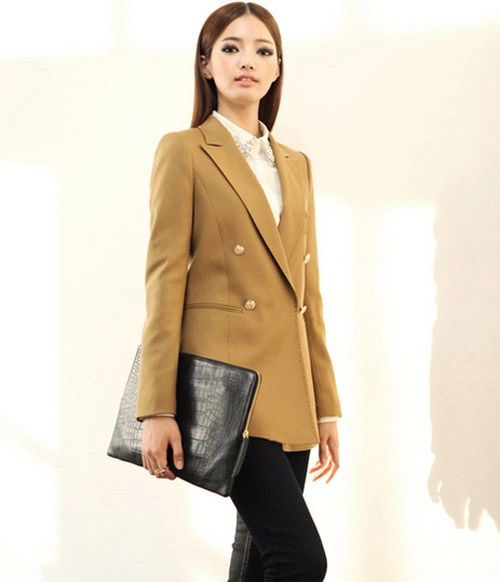 Đón đầu xu hướng áo vest cho nữ công sở