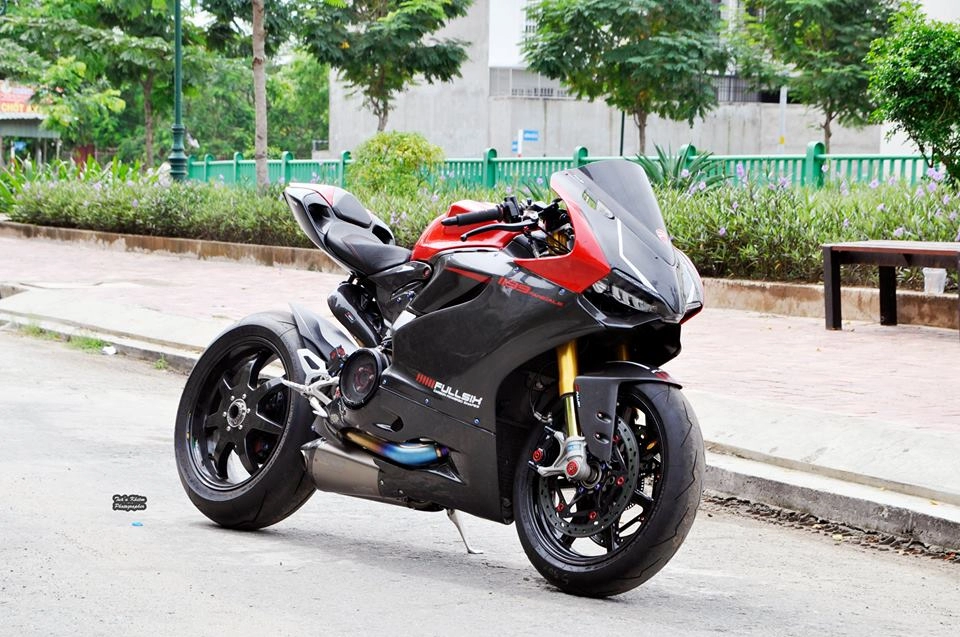 Ducati 1199 panigale hút hồn trong bản độ đắt giá tại việt nam