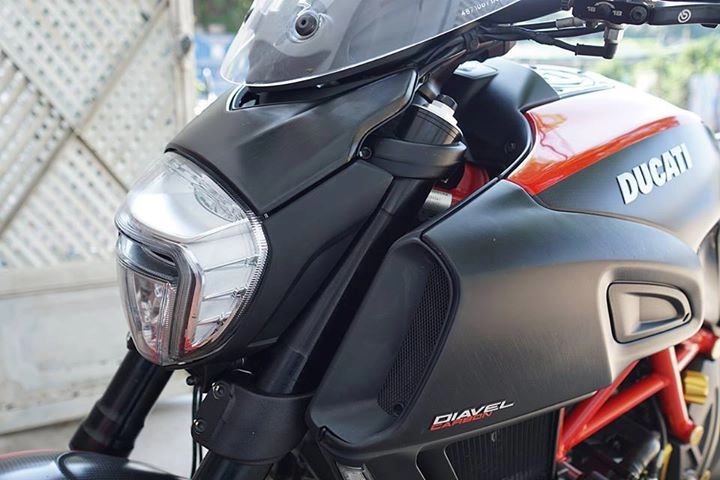 Ducati diavel carbon 2015 trong bản độ hơn 200 triệu đồng tại việt nam