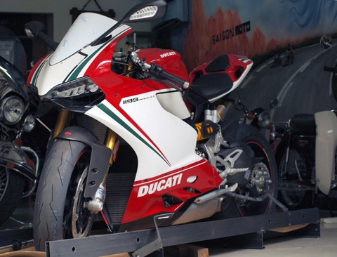  ducati panigale 1199s tricolore về việt nam 