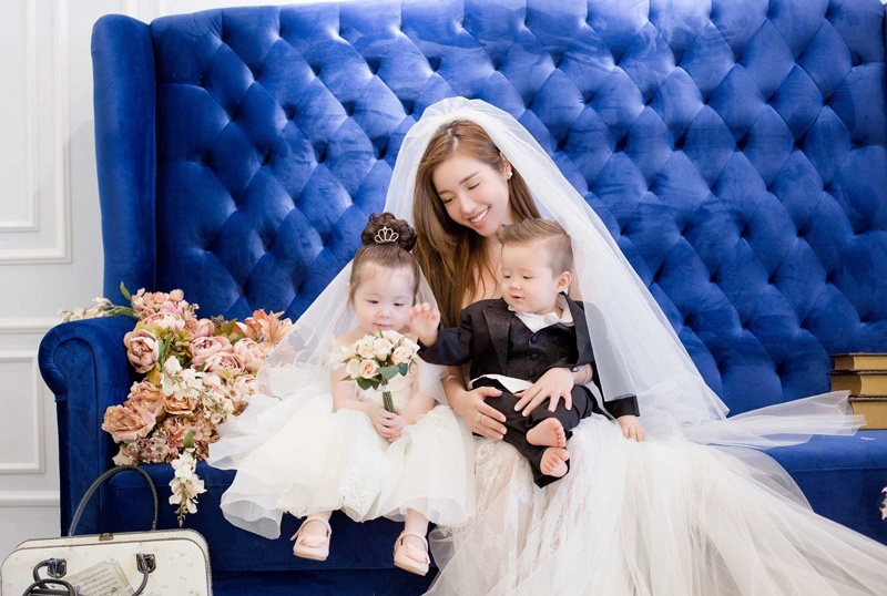 Elly trần tung ảnh mặc váy cưới lộng lẫy cùng hai con hút fan rầm rầm