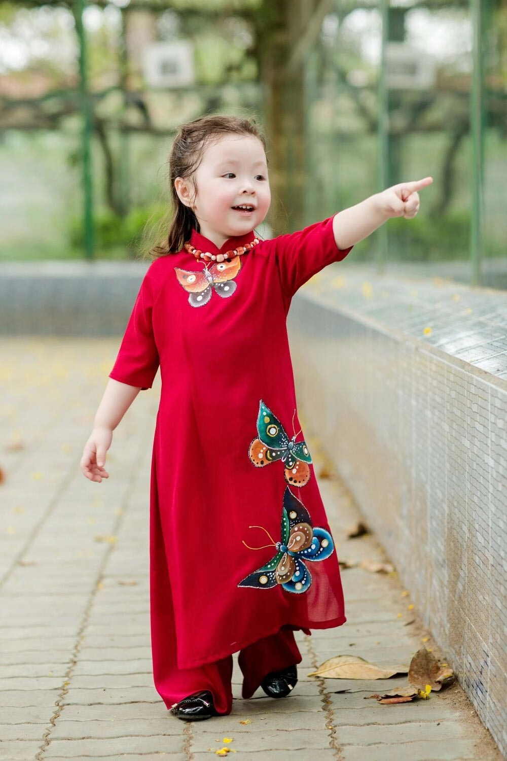 Elly trần và cadie mộc trà mặc áo dài đôi đẹp phát ghen