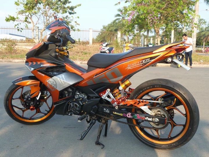 Exciter 150 lột xác cùng màu cam pagani huyara 