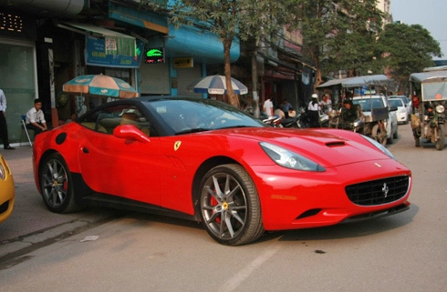  ferrari california thứ hai về việt nam 