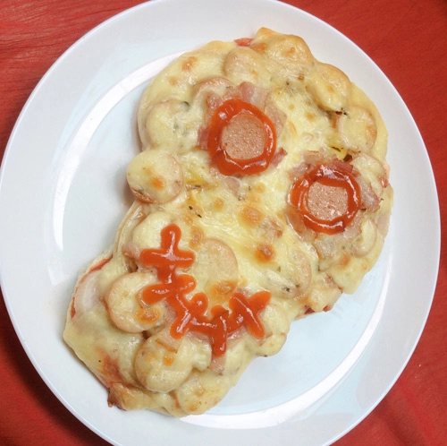 Halloween làm pizza kinh dị nào