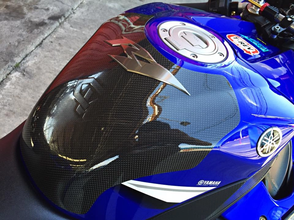 Hàng khủng yzf-r1 trang bị tận răng gói độ racing