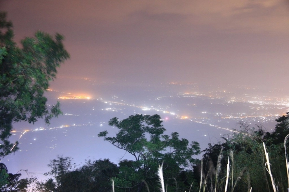 Hành trình đến núi bà đen và tìm tảng đá có view đẹp thích hợp cho bạn trẻ check-in sống ảo