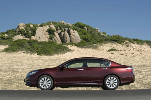  honda accord 2015 - lấy khác biệt để cạnh tranh 