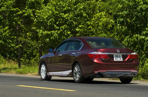  honda accord 2015 - lấy khác biệt để cạnh tranh 