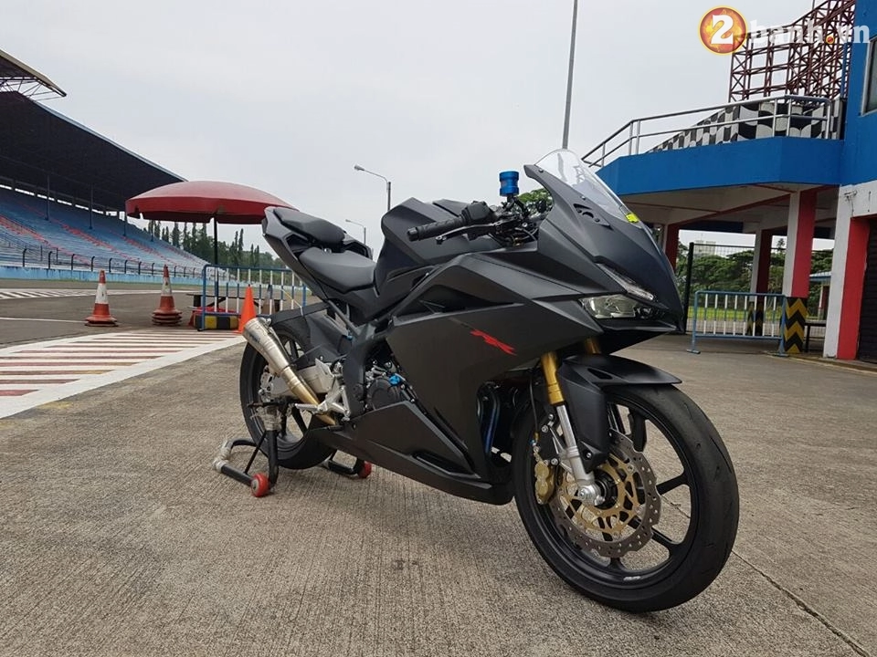 Honda cbr250rr mới vừa ra mắt đã có bản độ chất từ indonesia