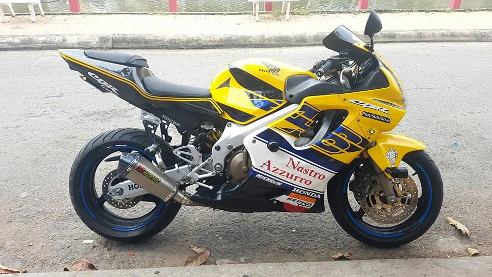 Honda cbr600rr phiên bản 2008 ấn tượng trong bộ cánh thể thao