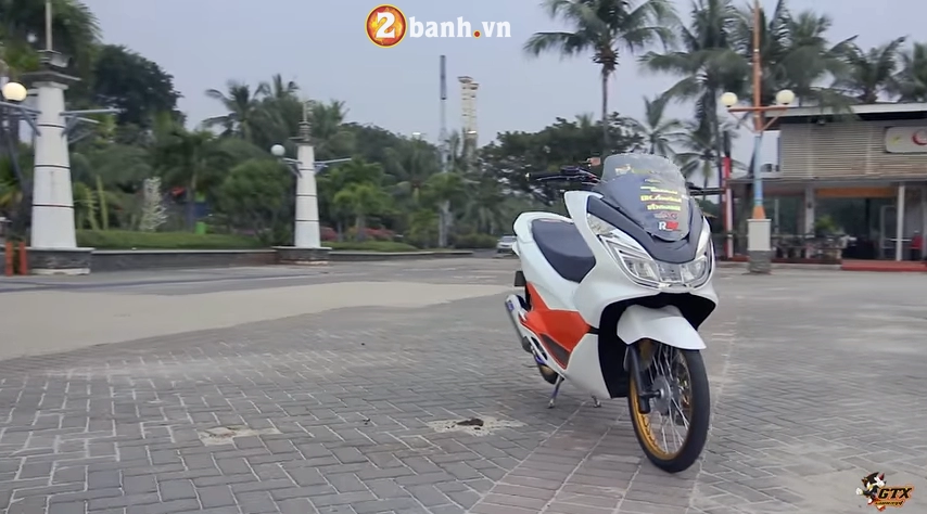 Honda pcx độ ấn tượng với dàn chân titan bên nước bạn