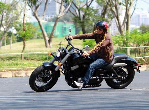  honda shadow phantom 2010 - lột xác cho trẻ hơn 