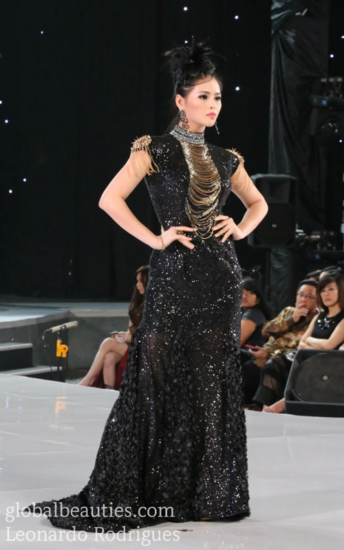 Hương thảo bất ngờ lọt top miss world