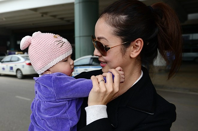 Jennifer phạm khoe con gái ở việt nam