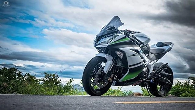 Kawasaki zx8r - sự nâng cấp của z800 lên sportbike