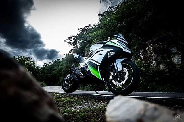 Kawasaki zx8r - sự nâng cấp của z800 lên sportbike