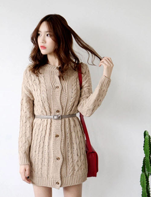 Khéo mix đồ cho áo len thêm cá tính