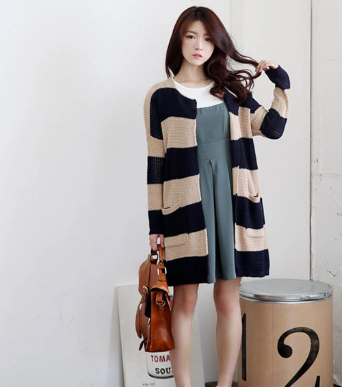 Khéo mix đồ cho áo len thêm cá tính