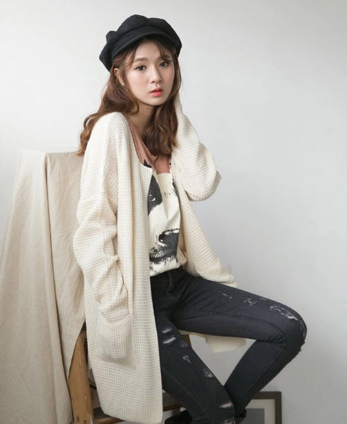 Khéo mix đồ cho áo len thêm cá tính