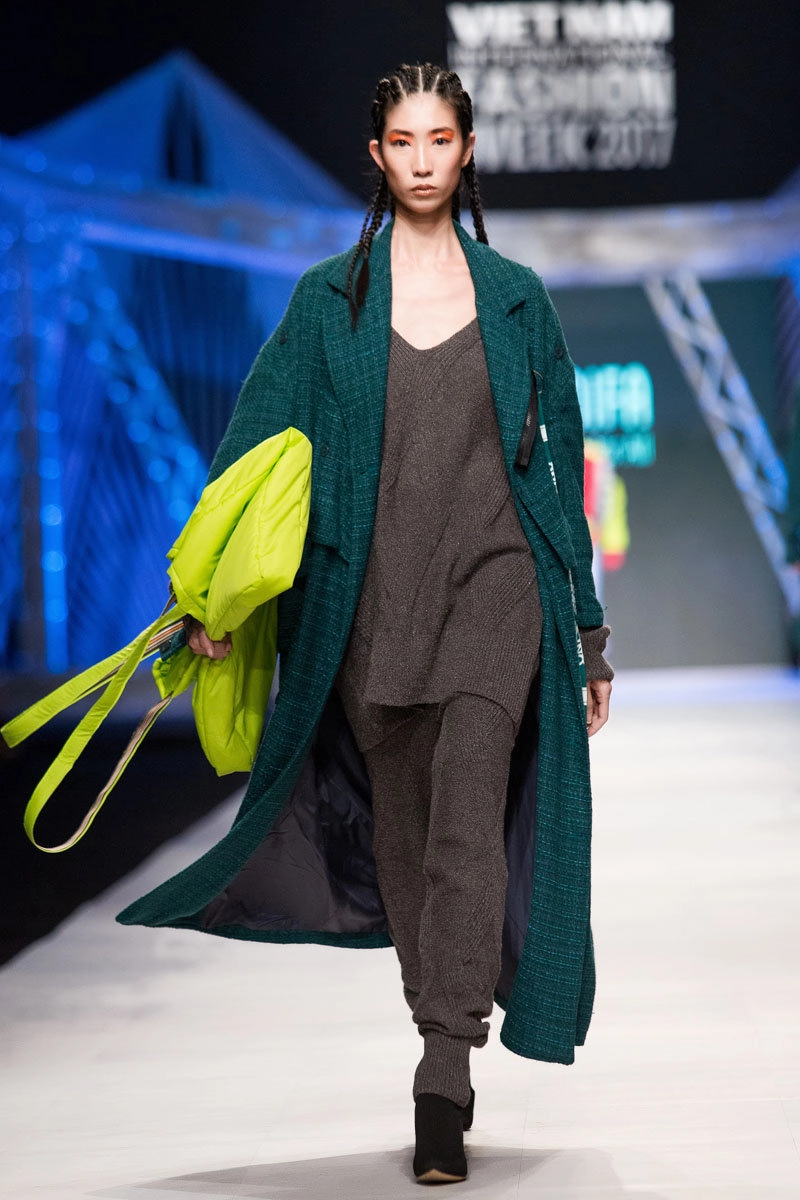 Khi những cô cậu mẫu nhí này catwalk vnfw đã không còn là sân chơi chỉ dành cho người lớn