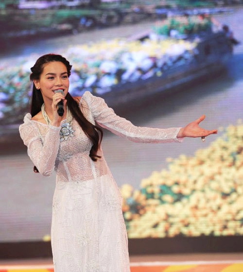 Kiểu áo bị chê sến này đã được hà tăng hà hồ đua nhau mặc từ chục năm trước