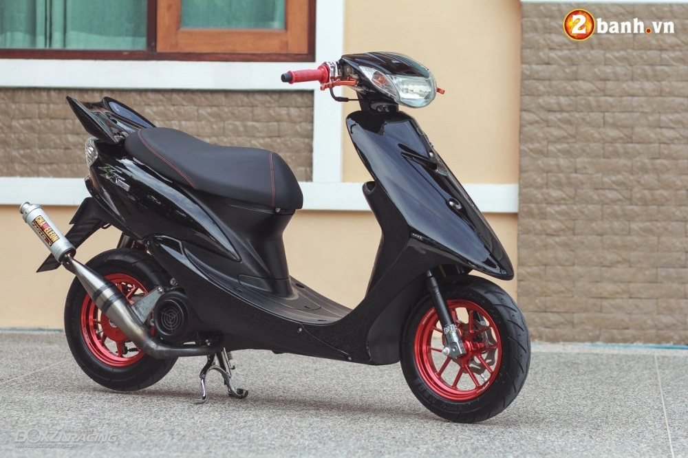 Lạ mắt với chiếc yamaha jog zr evolution độ độc với đồ chơi hàng hiệu