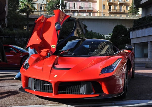  laferrari không ngụy trang tại monaco 