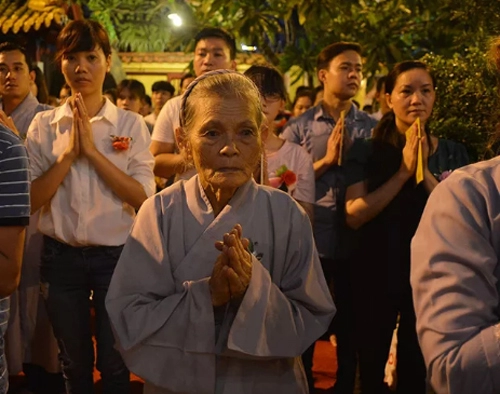 Làm sao may mắn khi đi lễ chùa rằm tháng 7 âm lịch