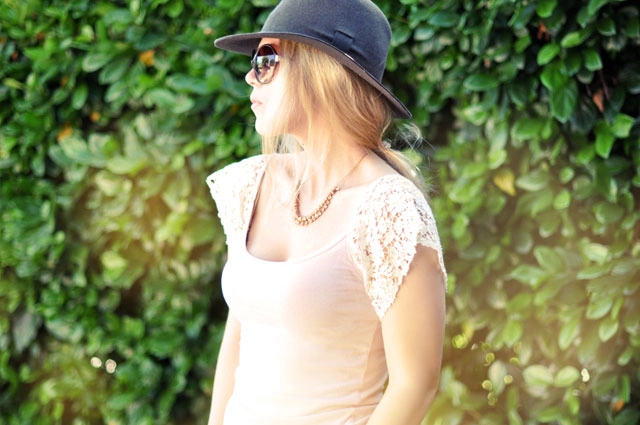 Làm tay ren cho áo tank top