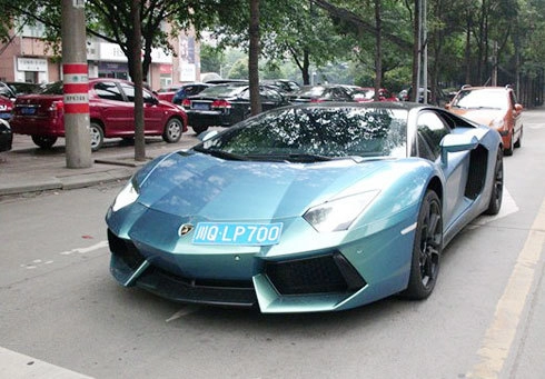  lamborghini aventador màu xanh lạ 