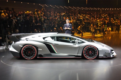  lamborghini veneno coupe 