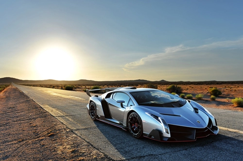  lamborghini veneno hầm hố giữa sa mạc 